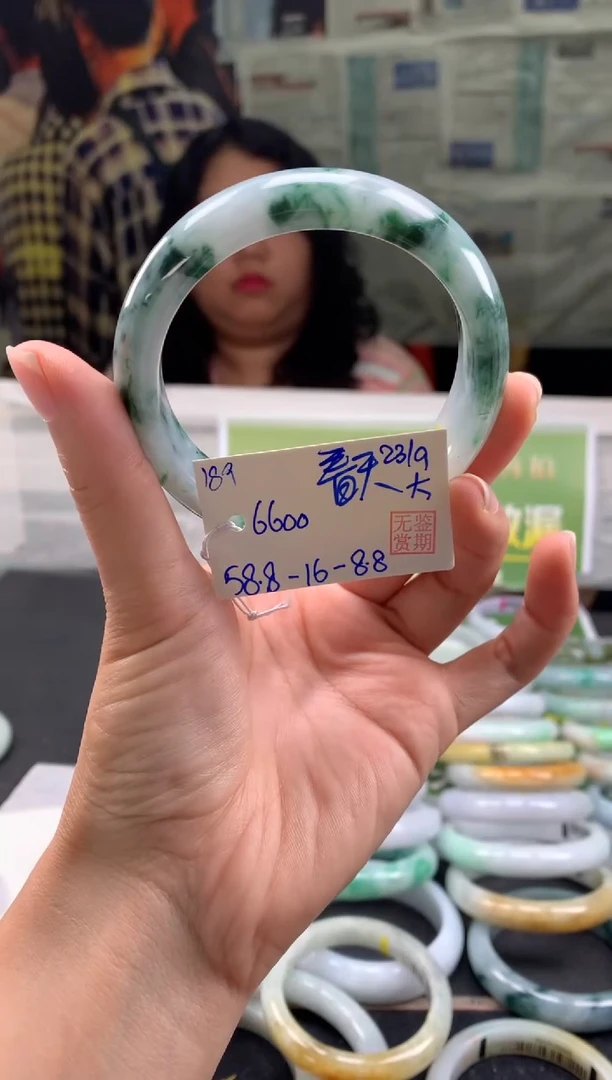未镶嵌手镯翡翠春***子翡翠手镯 下单联系小耳机#189