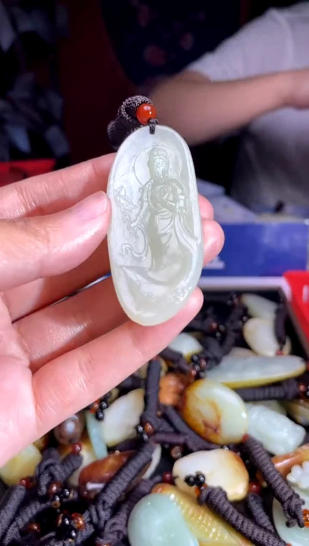 和田玉未镶嵌挂件1