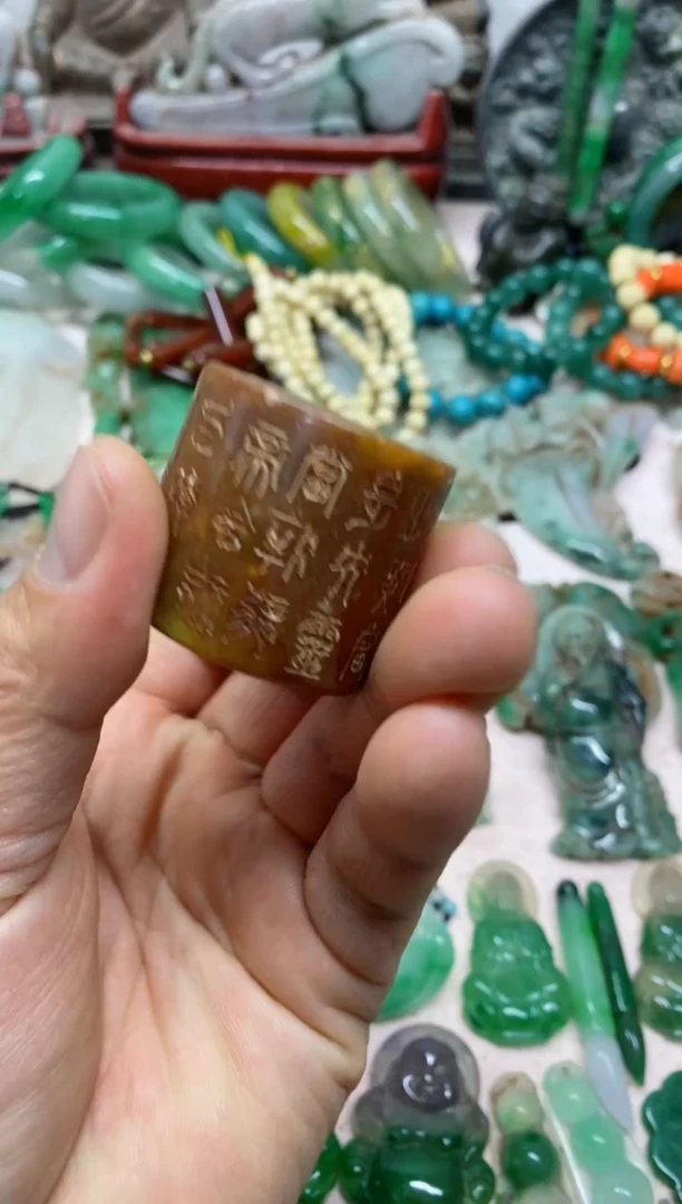 【闪购商品】9直播间的实时画面