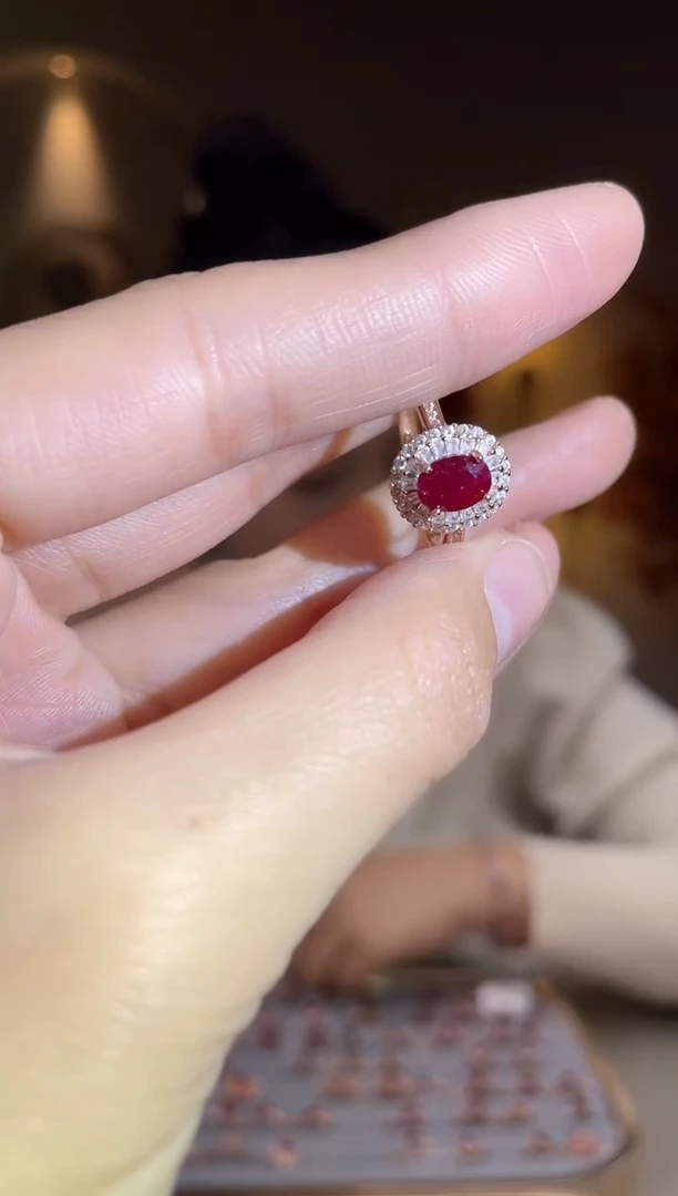 银S925镶嵌手饰红宝石手饰