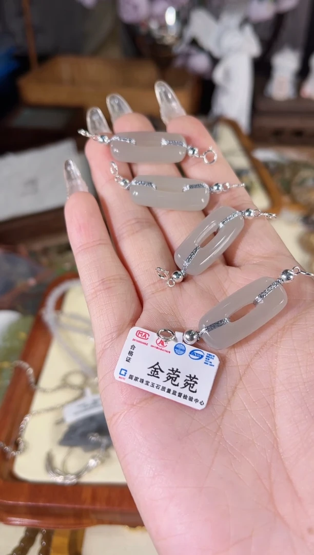 吊坠(不含链)银S925镶嵌和田玉多样性发货其一孤品默认微瑕