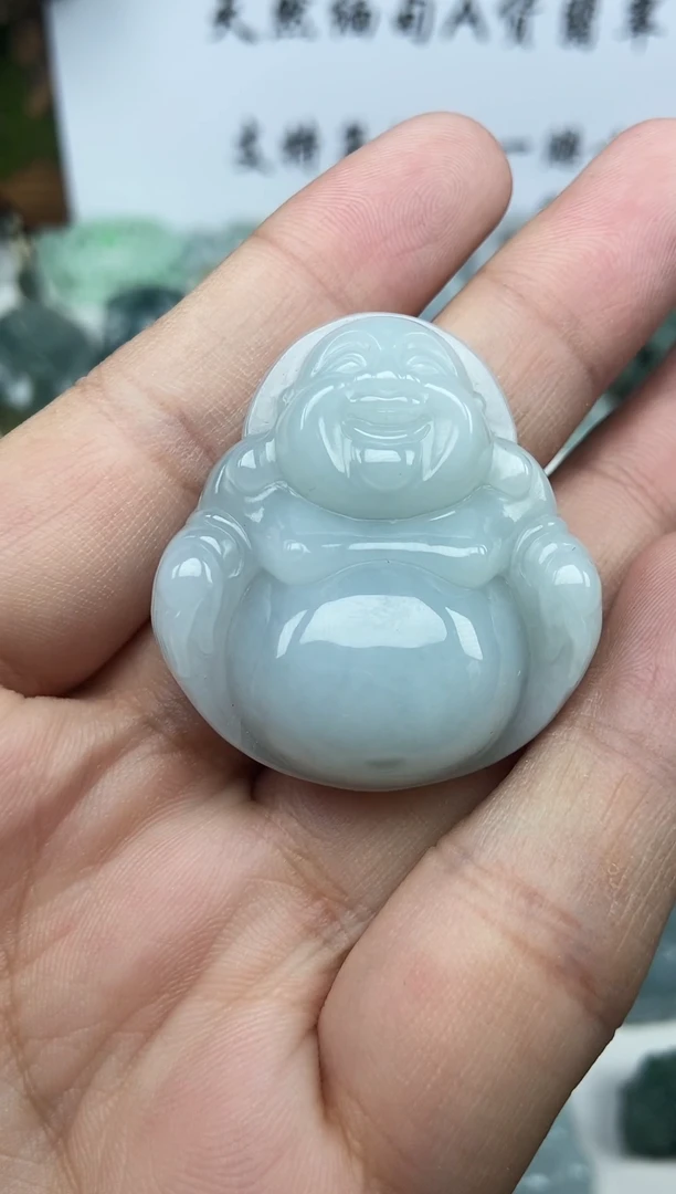 翡翠未镶嵌颈饰佛公