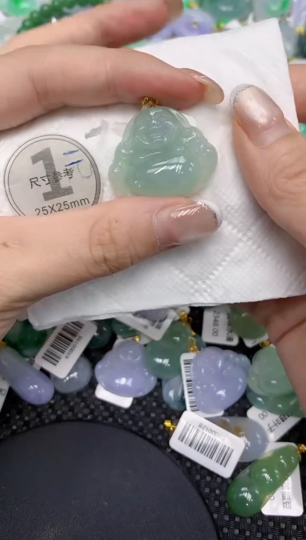 颈饰18K金镶嵌翡翠1111111