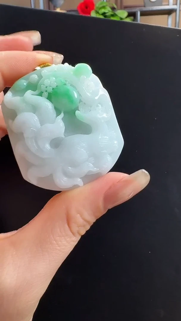 颈饰未镶嵌翡翠九尾