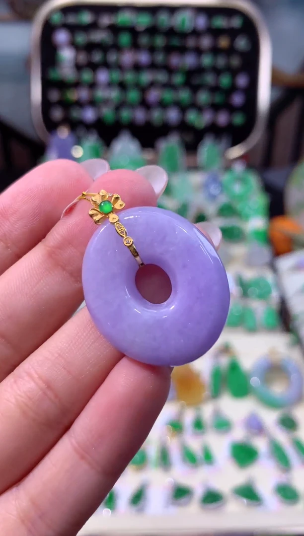 【闪购商品】翡翠颈饰18K金镶嵌缅甸天然A货翡翠