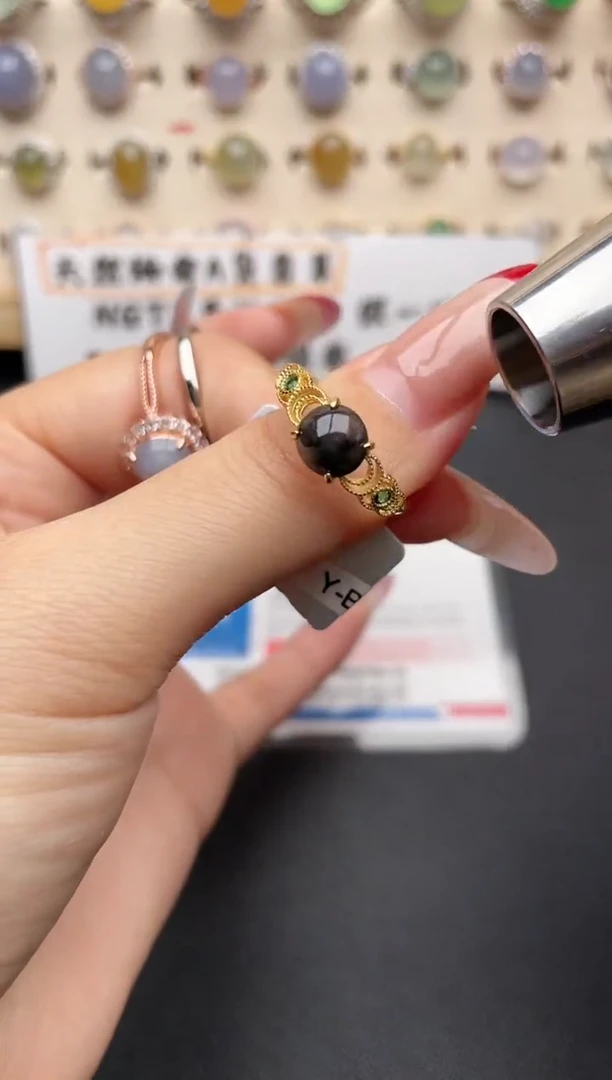 【闪购商品】翡翠戒指银S925镶嵌一物一证一礼盒