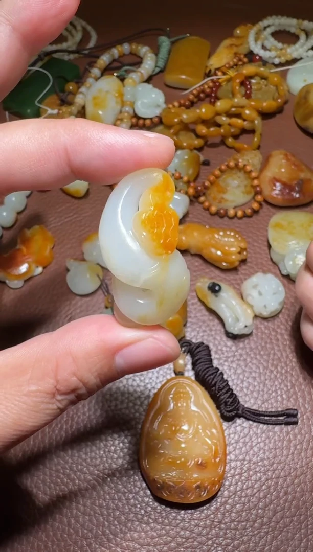 未镶嵌和田玉挂件和田玉