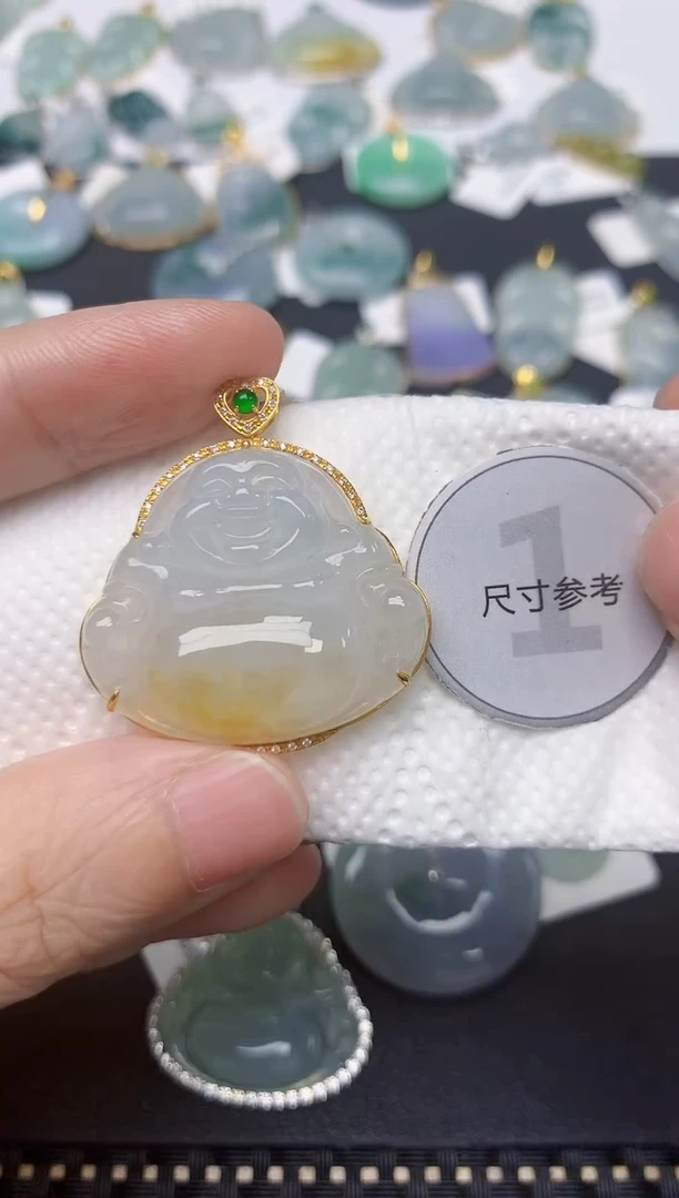 翡翠18K金镶嵌颈饰天然缅甸A货翡翠