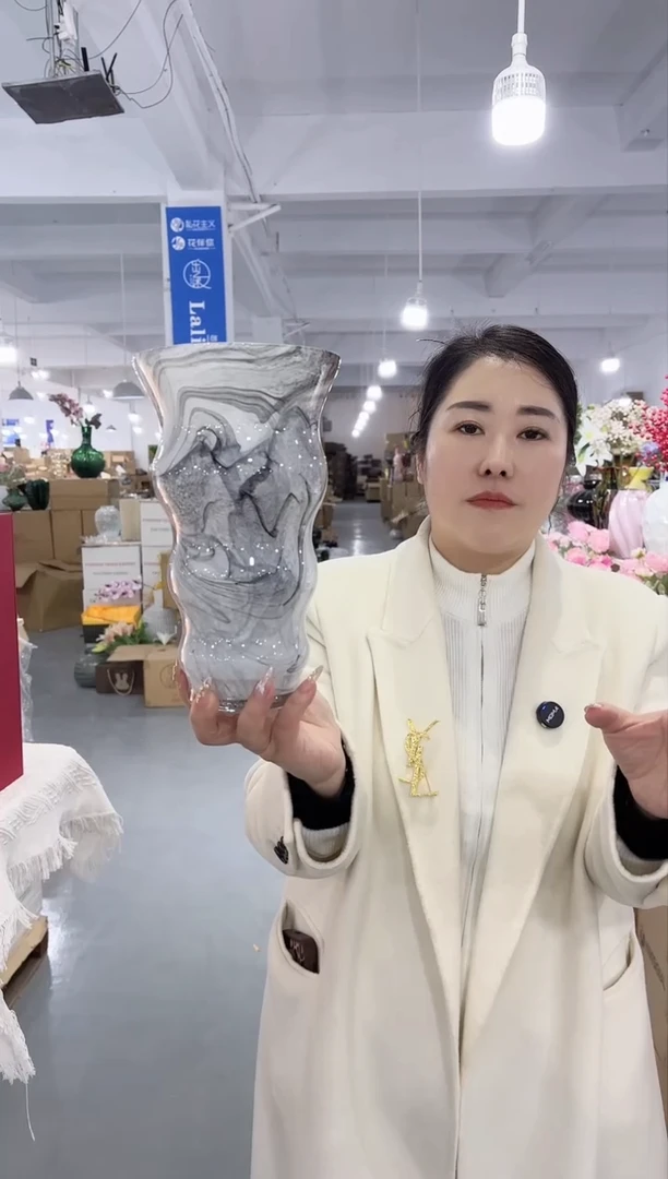 【闪购商品】玻璃唐总花瓶厂-微瑕-SC3DV