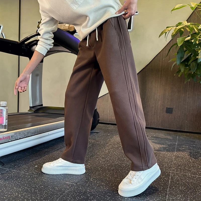 咖啡色休闲裤男款2025春秋季潮牌直筒宽松运动卫裤男士冬装长裤子
