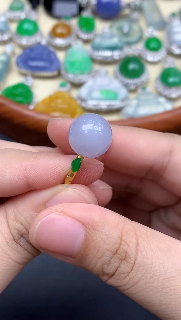 颈饰18K金镶嵌翡翠144-中国好珍宝