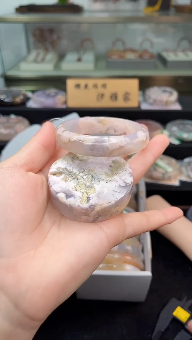 未镶嵌手镯石英质玉57圈口（赠品镯心）149570