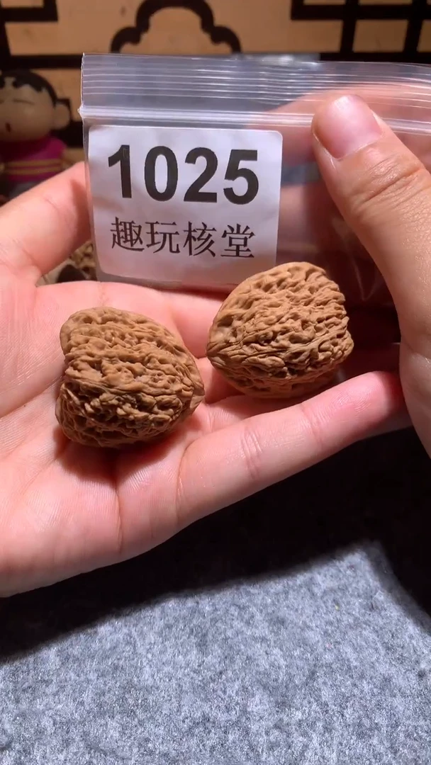 文玩核桃把件【趣玩核堂】 1025号，34左右南将石