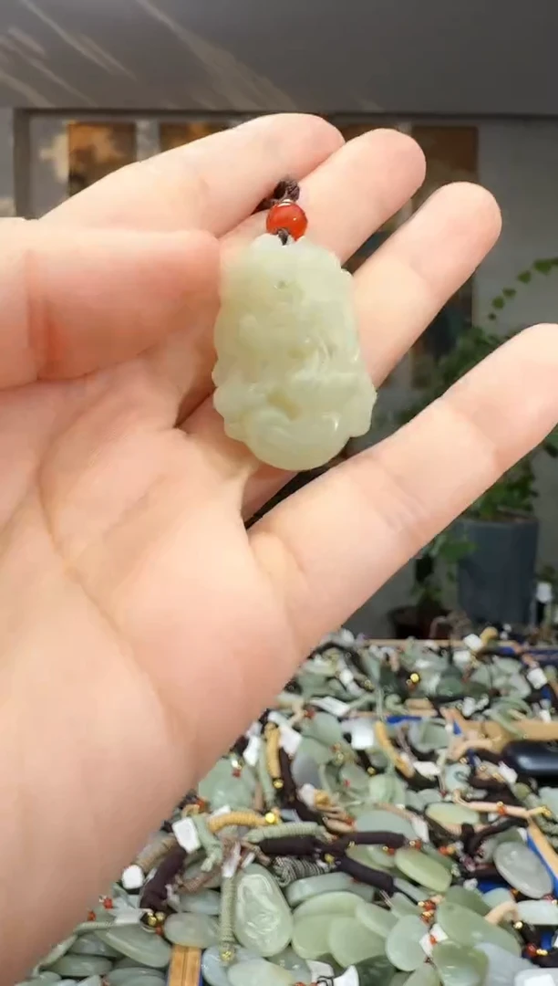 未镶嵌和田玉挂件拍一发一