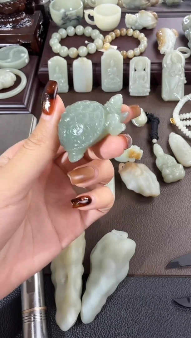 吊坠(不含链)未镶嵌和田玉1