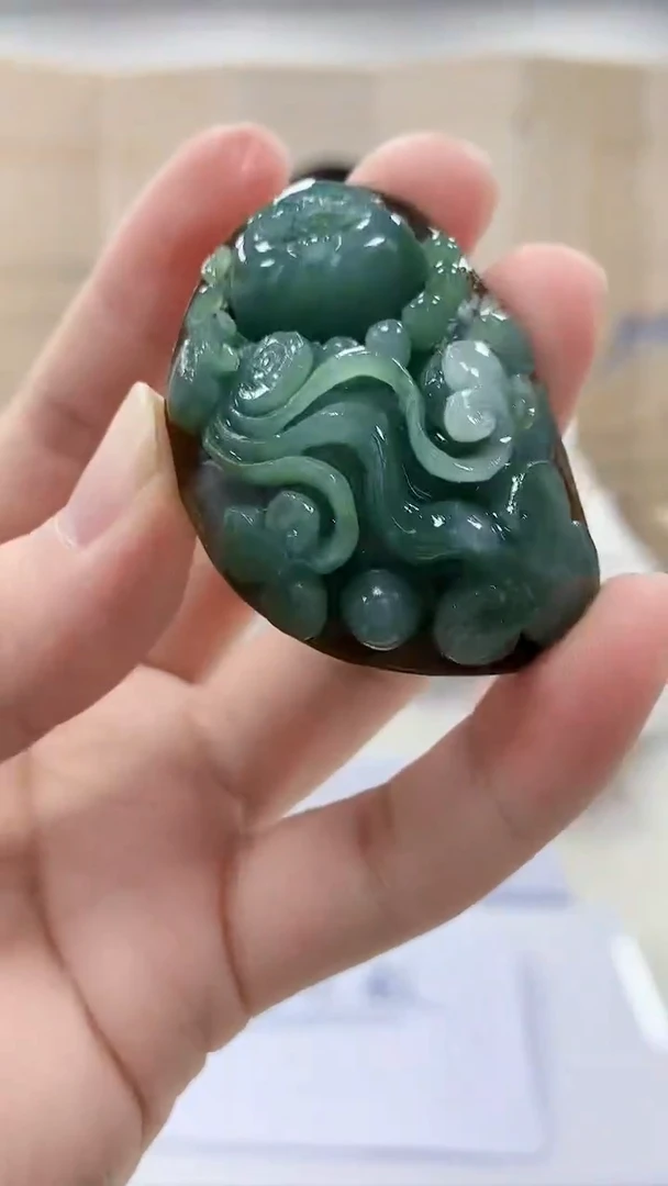 【闪购商品】定制翡翠未镶嵌5152bb-毛货挂件79