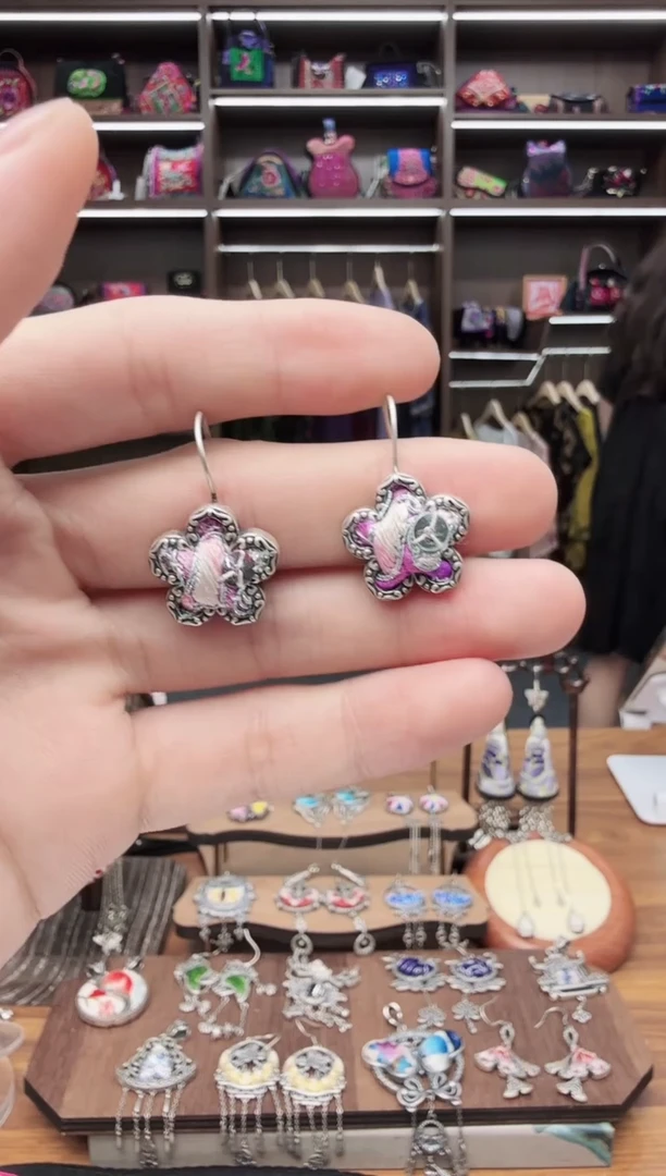 织绣74蒙阿苏苗绣传承旗舰店