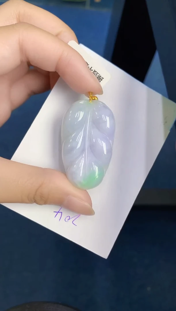 翡翠18K金镶嵌颈饰000000000