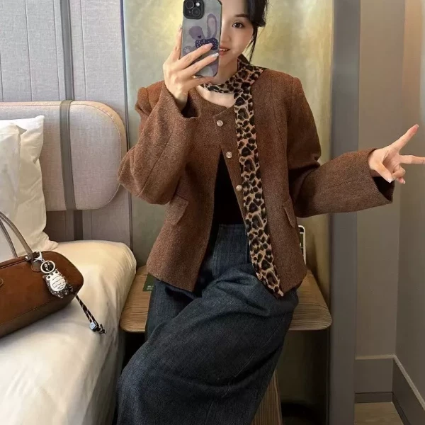 【糖炒板栗】氛围感简约高级小香风短外套6013