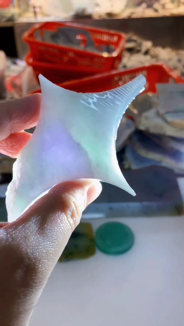 翡翠未镶嵌颈饰0朗0翡翠珠宝177