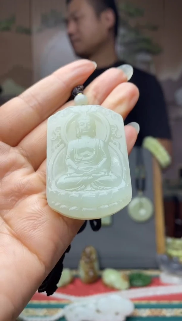 颈饰未镶嵌和田玉拍一发一