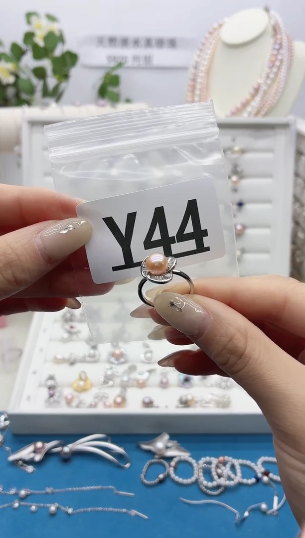 银S925镶嵌戒指淡水珍珠昨**晨Y44