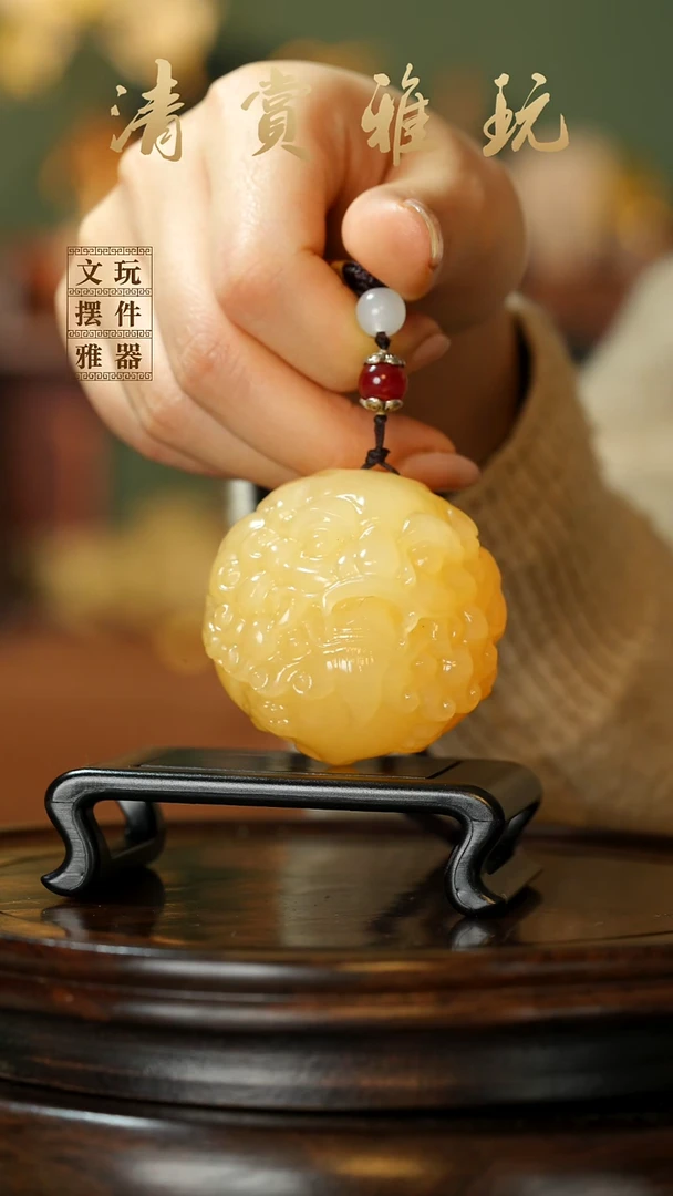 玉《醒狮貔貅》手把件摆件