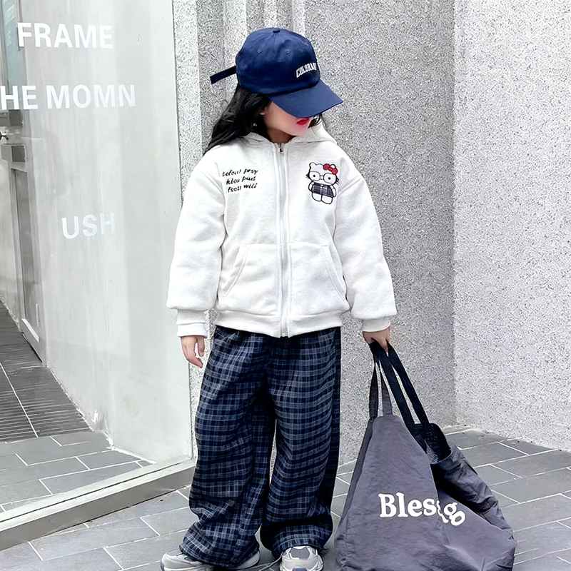 女童卡通外套秋冬2025新款儿童超好看夹棉卫衣中大童加厚连帽上衣