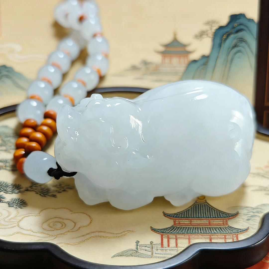 【玉-貔貅】新疆昆仑山脉天然玉石手工雕刻中式白色貔貅手把摆件