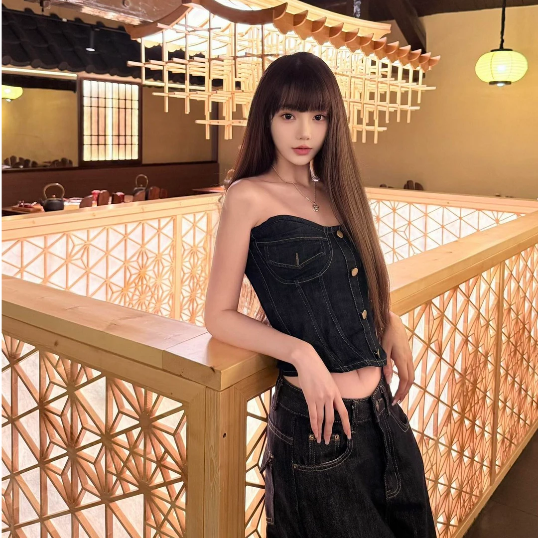 美式辣妹复古牛仔抹胸背心短款2026新款修身裹胸上衣牛仔裤套装