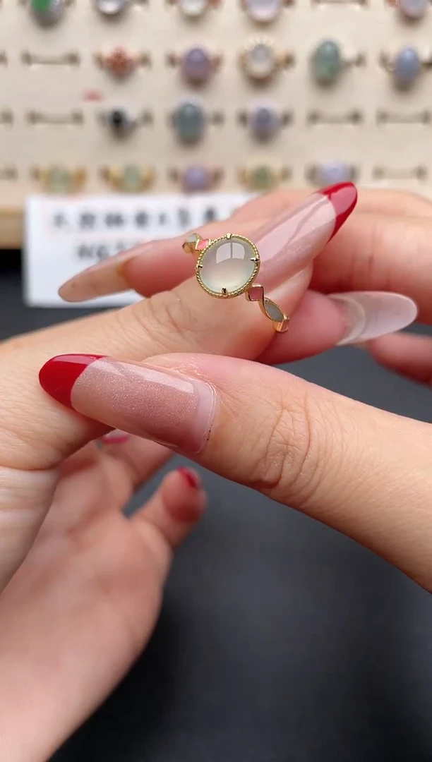 【闪购商品】翡翠戒指银S925镶嵌一物一证一礼盒