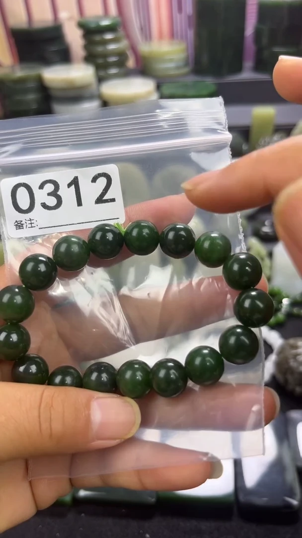 和田玉未镶嵌珠宝半成品手串