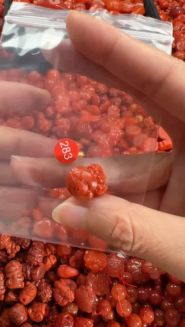 【闪购商品】南红玛瑙颈饰未镶嵌1