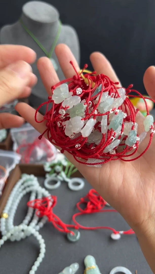 翡翠未镶嵌颈饰124买断多样性发一兔子