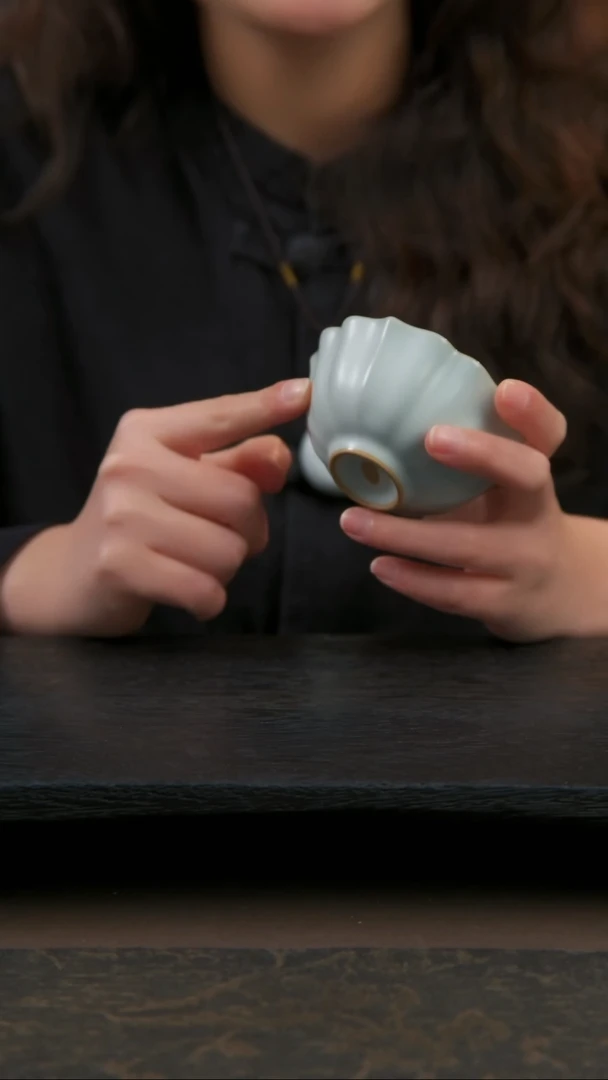 【闪购商品】杯荷瓣杯1只，默认开片工艺