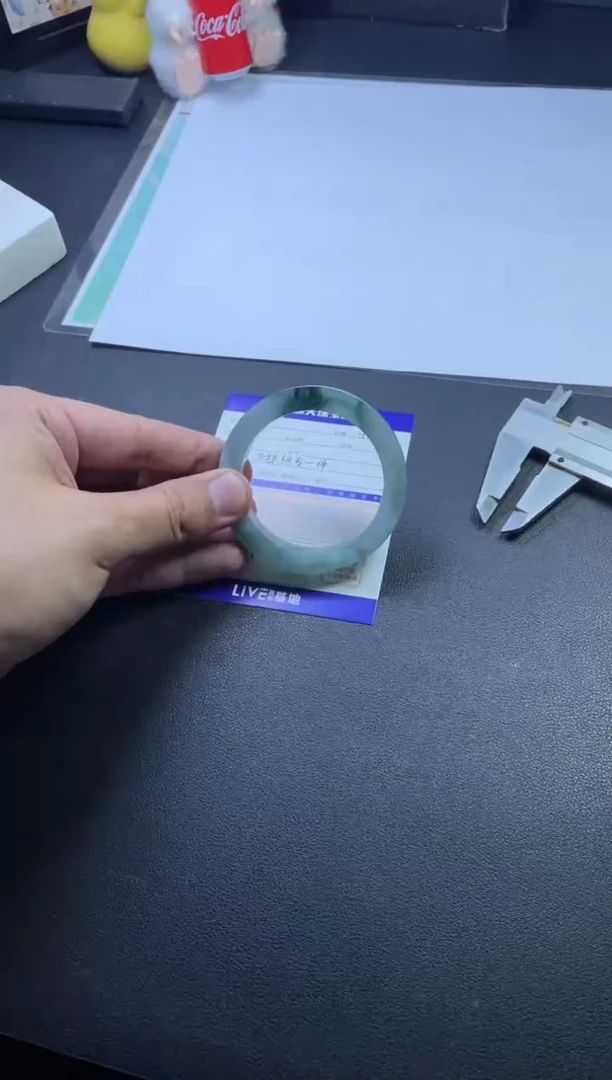 未镶嵌手镯定制翡翠彗*定制手镯一件