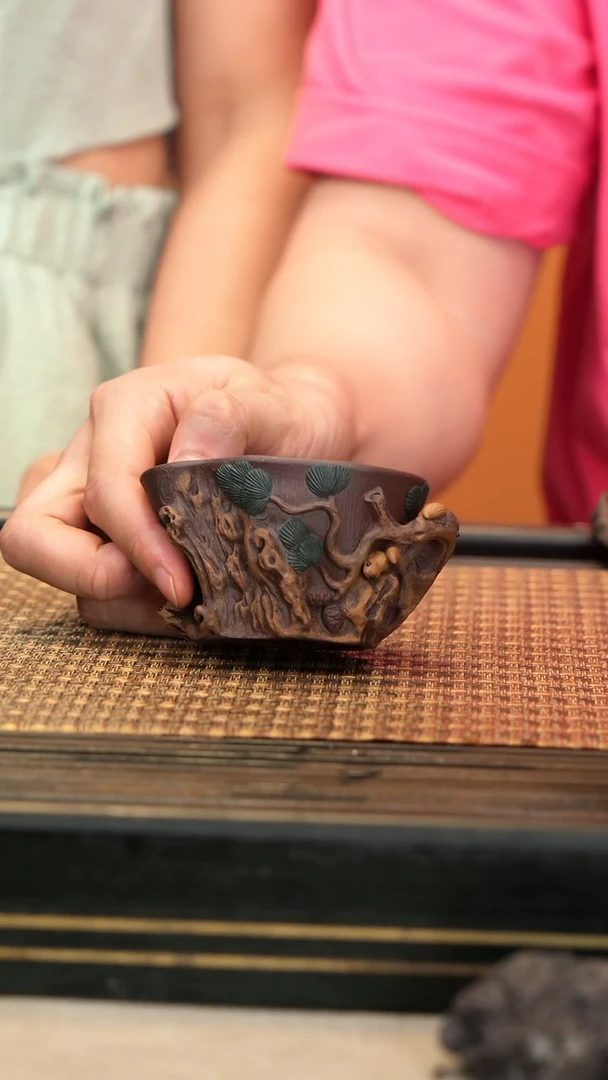 茶壶紫砂XS56《鸣远松杯》紫玉金砂