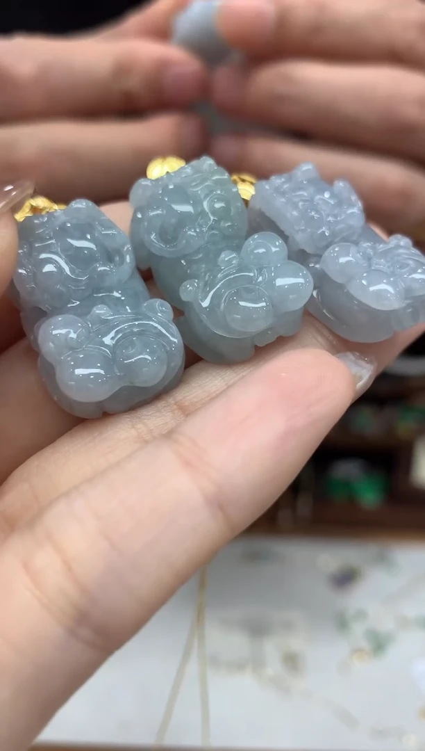 【闪购商品】翡翠吊坠(不含链)未镶嵌貔貅多样性发货1件