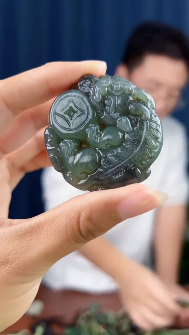 未镶嵌和田玉挂件拍一发一，多样性发货