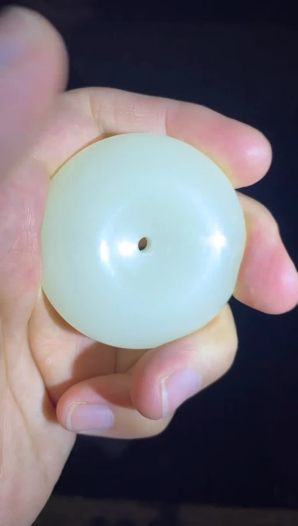 和田玉未镶嵌颈饰白玉平安扣1件