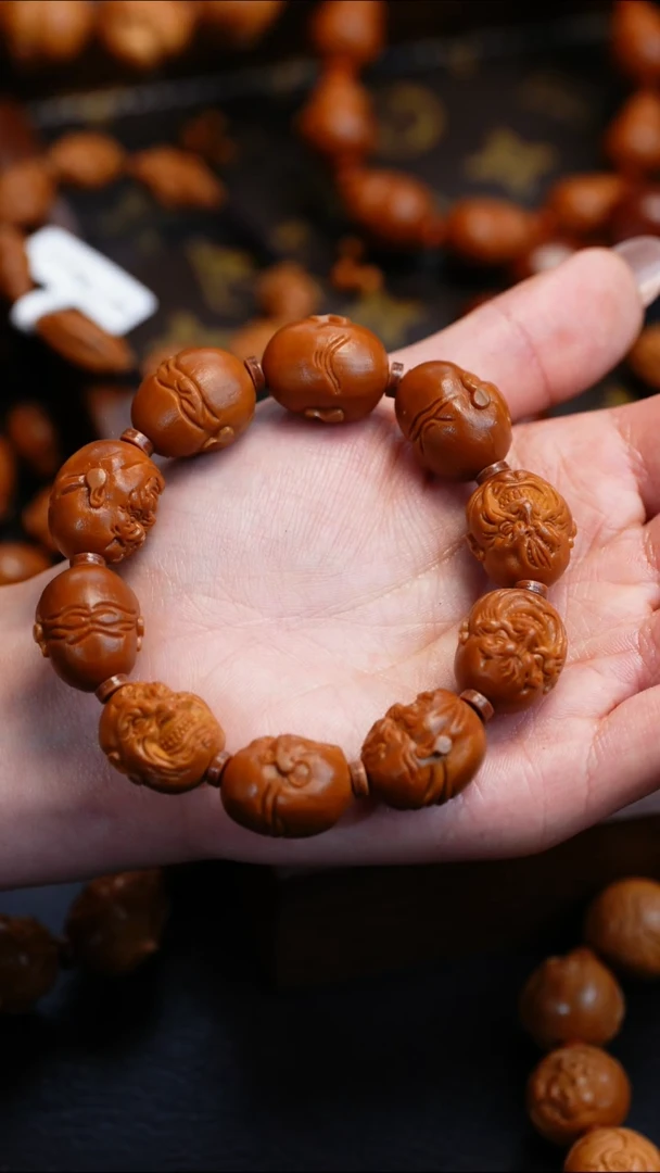 【闪购商品】橄榄核吊坠苏工橄榄核