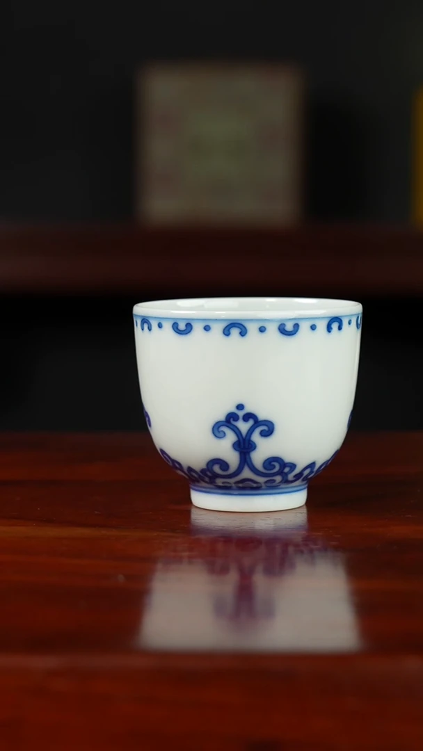 祖传窑真柴窑传承400年忍冬纹单杯