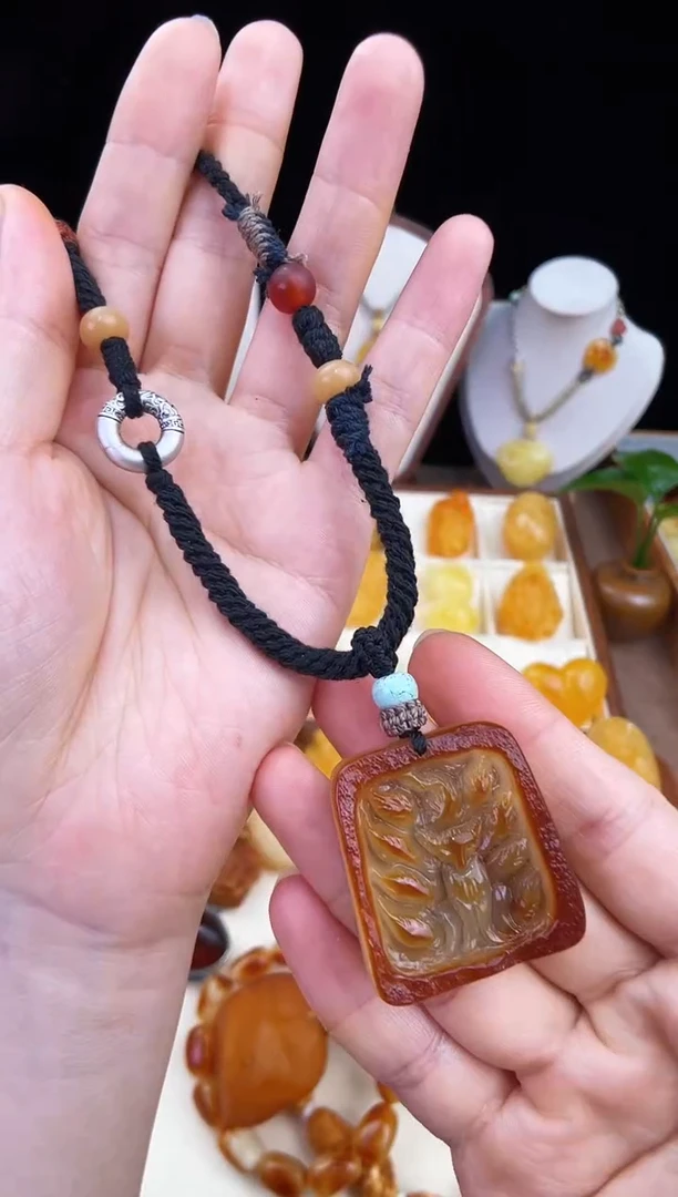 琥珀未镶嵌珠宝奇石柒月