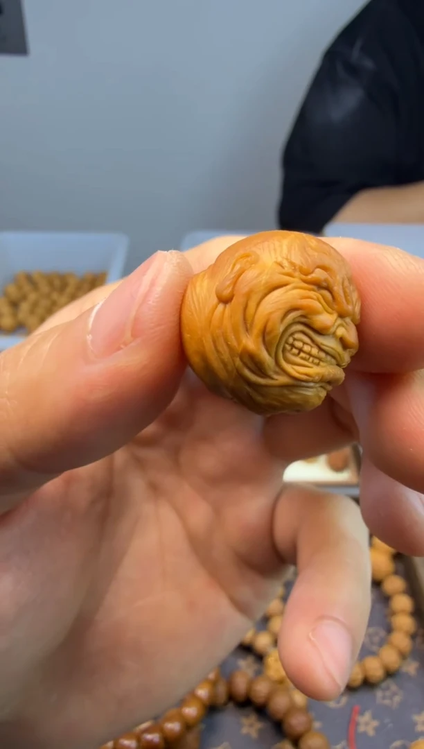 吊坠猴头核桃大亨  烟鬼 精修