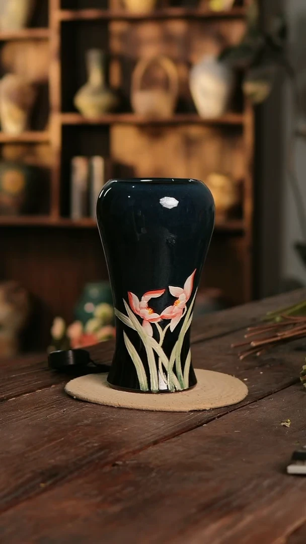 摆件23-391 陶瓷花器高28口径11