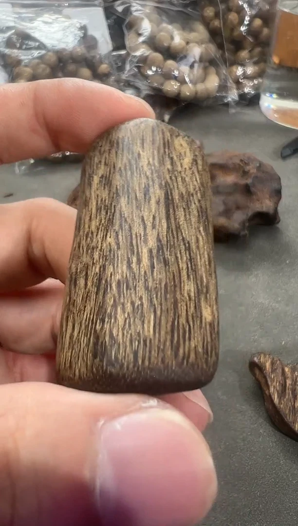 沉香香囊沉香89号沉水越南黑油格多样性发一