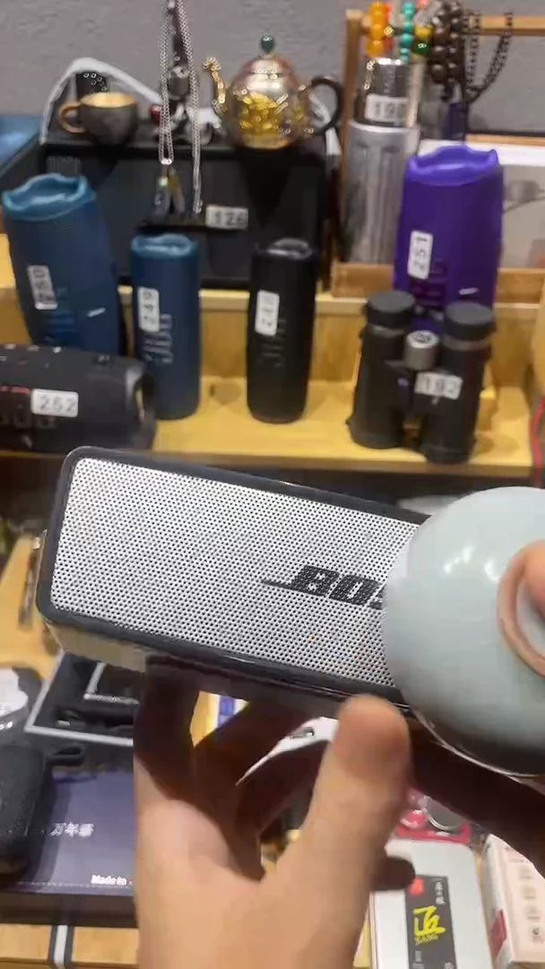 瓷片闪购商品 如图所示