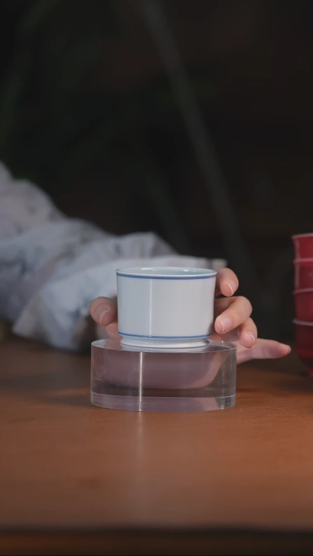 白胎容天杯