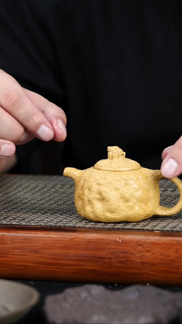 茶壶紫砂宜兴紫砂壶  供春  110cc