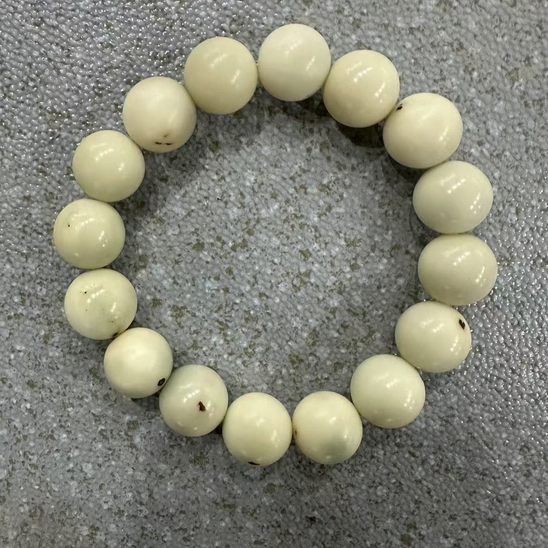 P147 菩提1.5cm圆珠手串